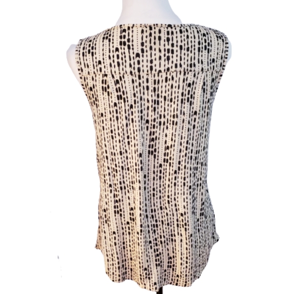 Ann Taylor Blouse. - Picture 2 of 4